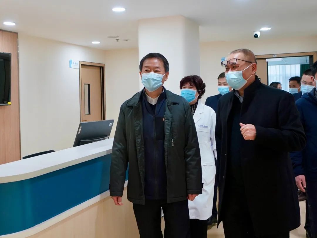 四川省尊龙凯时集团党委书记、董事长任丁率队赴锦弘集团调研